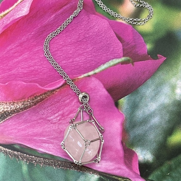 Rose Quartz Crystal Necklace in interchangeable cage/Pouch Handcrafted - Picture 5 of 8
